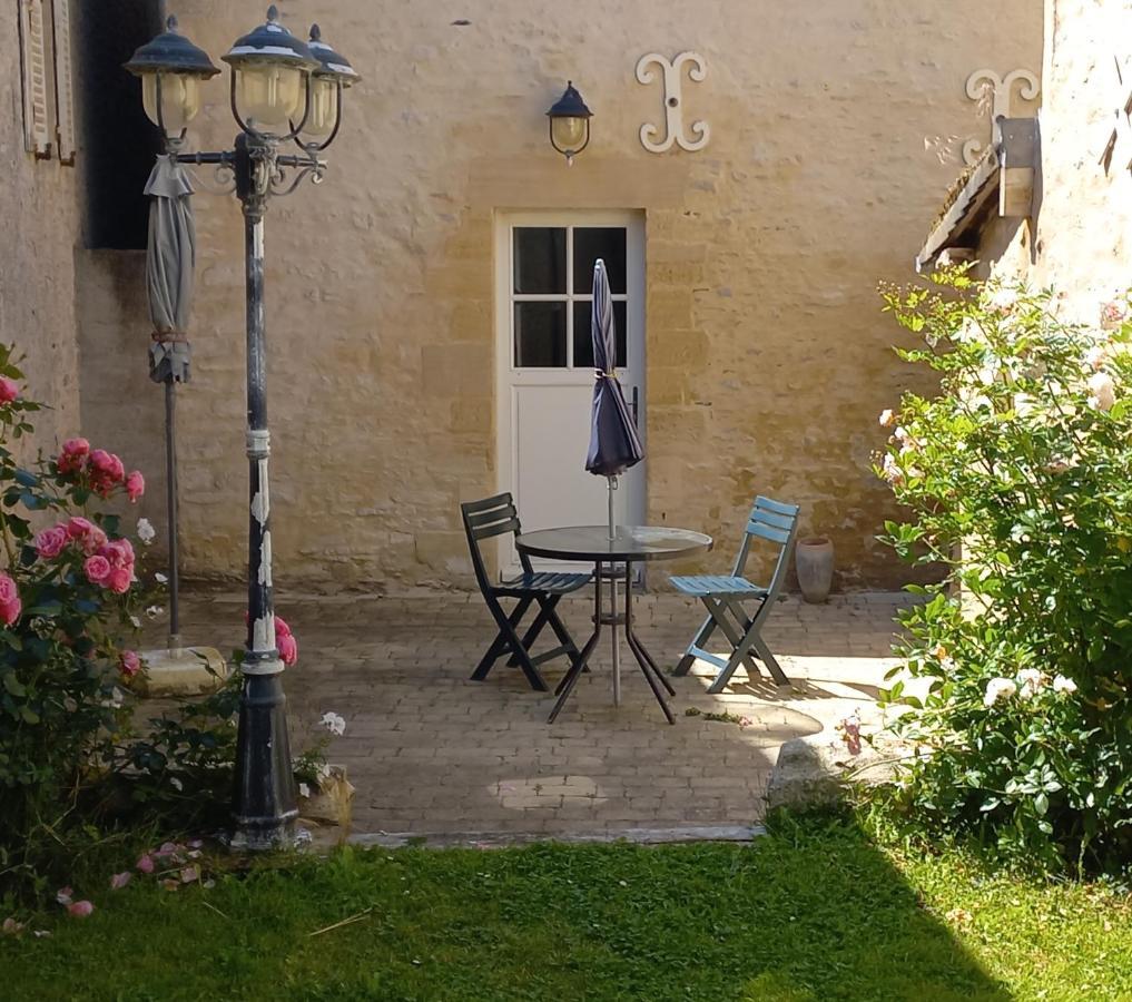 Holiday home De Charme Floreales Les Iris